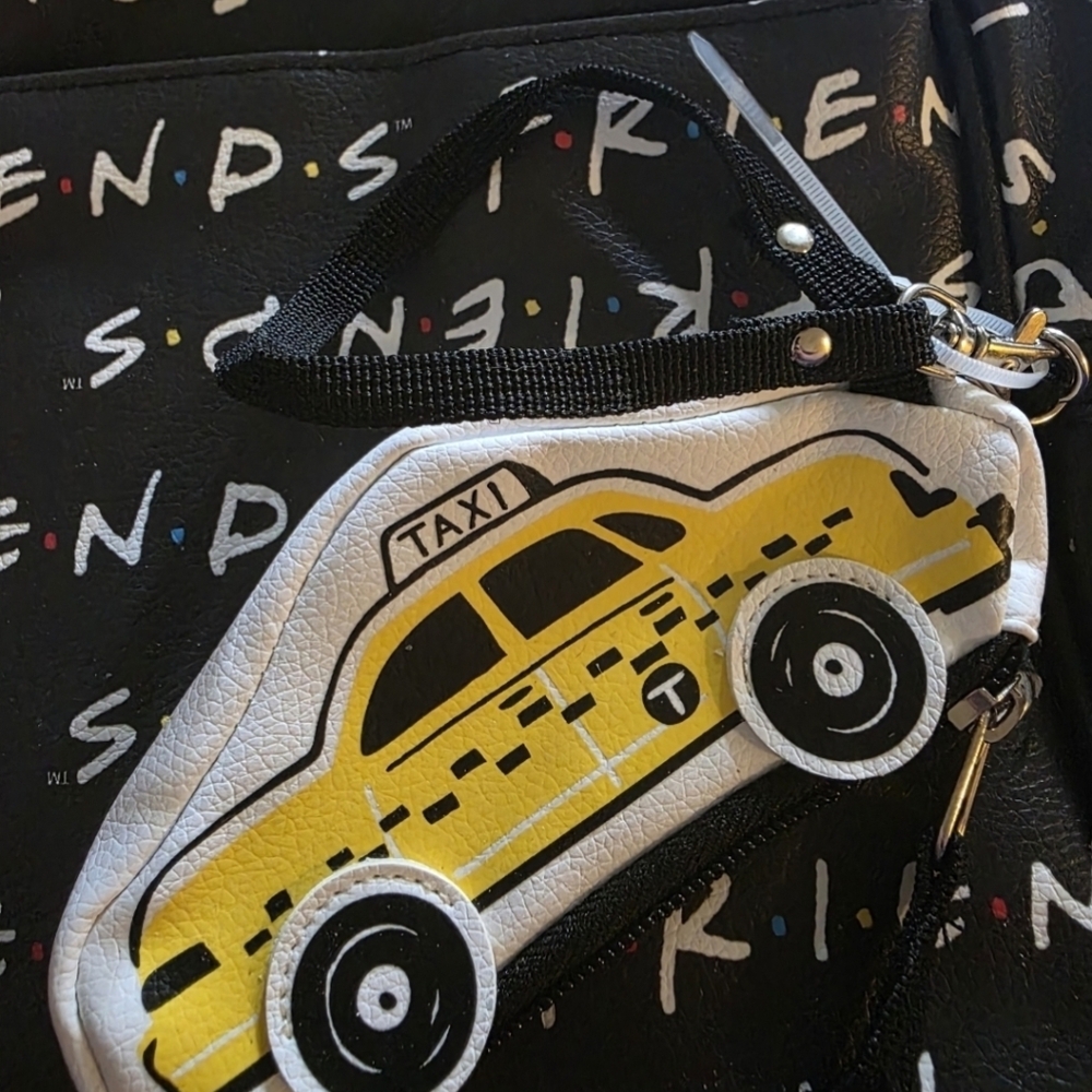 🆕️ "Friends" Mini Backpack - Picture 3 of 8